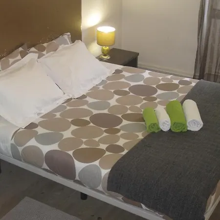 Green Hostal *